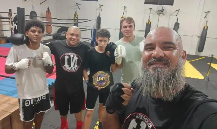 Atletas de Palotina conquistam cinturão em campeonato internacional de boxe