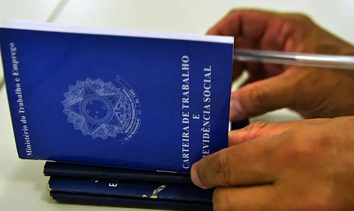 Brasil cria 145 mil empregos com carteira assinada em junho, aponta Caged