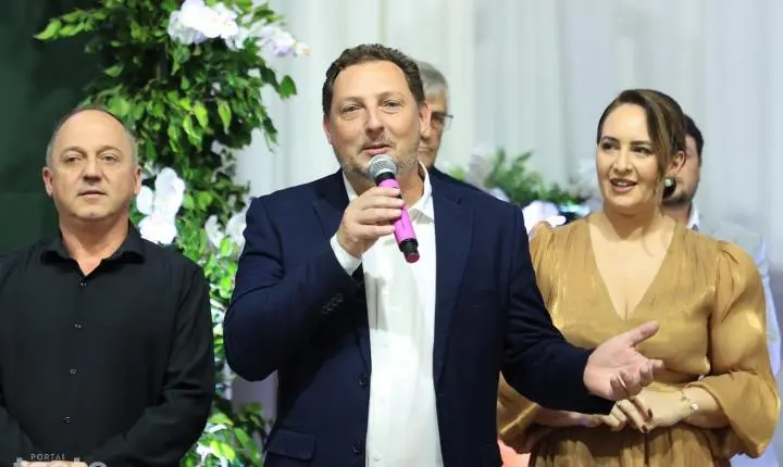 Café Colonial reúne autoridades e comunidade no lançamento oficial da 26ª Festa das Orquídeas e elege a Princesa das Orquídeas 2026