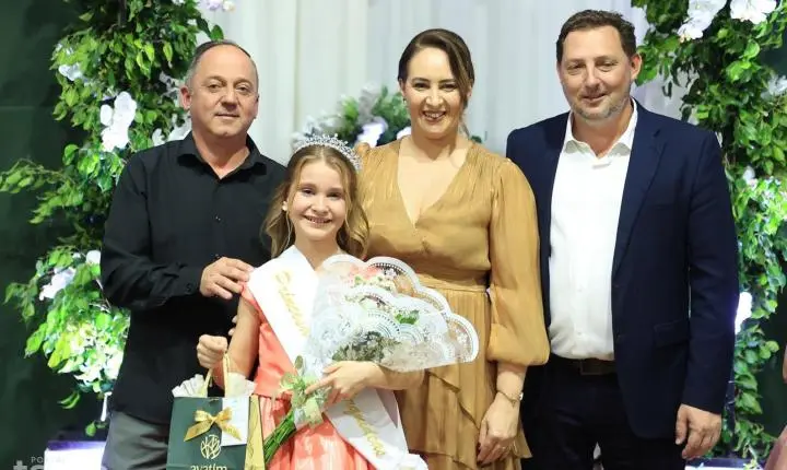 Café Colonial reúne autoridades e comunidade no lançamento oficial da 26ª Festa das Orquídeas e elege a Princesa das Orquídeas 2026