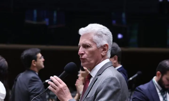 Câmara aprova criação de novas universidades federais no Rio e em Minas