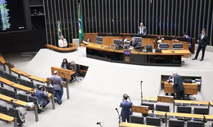 Câmara aprova redução no prazo de benefício fiscal para importadores de cacau