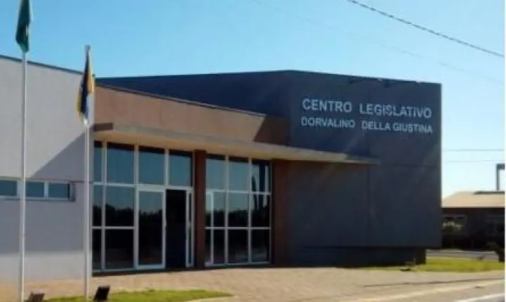 Câmara de Maripá aprova requerimentos e debate projetos voltados às compras públicas