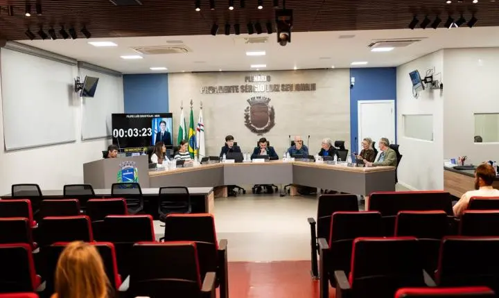 Câmara de Palotina aprova projetos nas áreas de orçamento, educação, esporte e agricultura