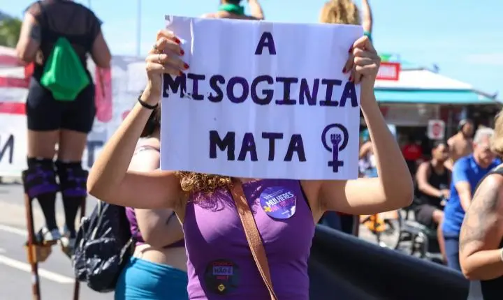 Câmaras municipais concentram violência política de gênero contra vereadoras