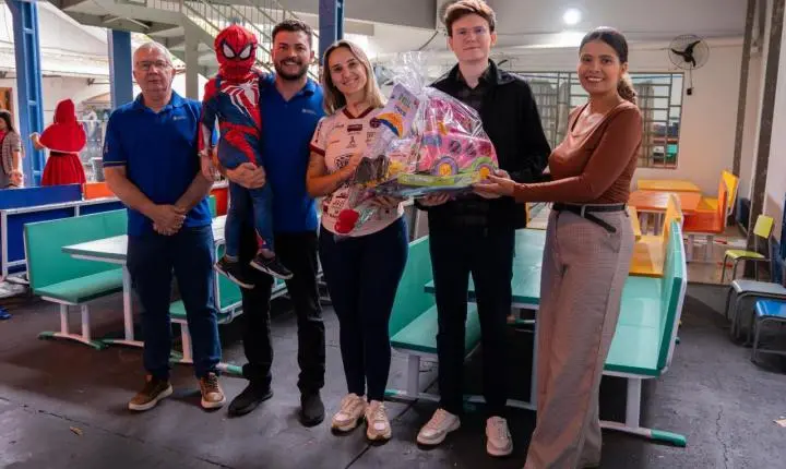 Câmara Municipal realiza entrega de brinquedos arrecadados em campanha aos CMEIs de Palotina