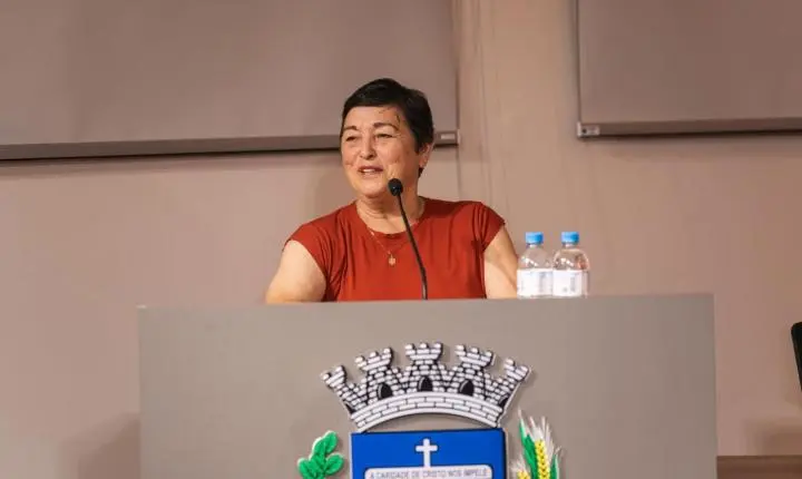 Câmara Municipal realiza primeira edição do Prêmio “Mestres do Saber” em homenagem a profissionais da educação