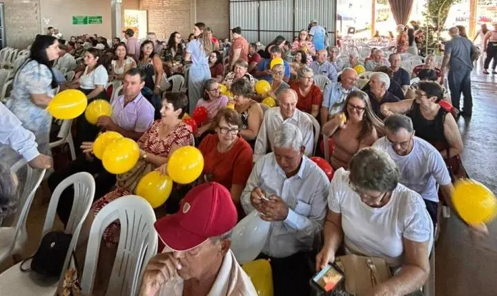 Casal de Maripá brilha na 5ª edição do Miss e Mister Terceira Idade da AMOP em Iguatu