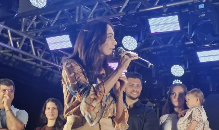 Chegada do Papai Noel marca abertura da programação natalina em Palotina com grande presença do público