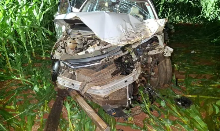 Colisão entre carros deixa cinco pessoas feridas na PR-182 em Palotina