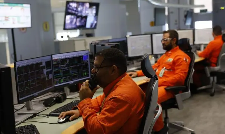 Taxa de subutilização atinge menor nível histórico com aquecimento do mercado de trabalho, revela IBGE