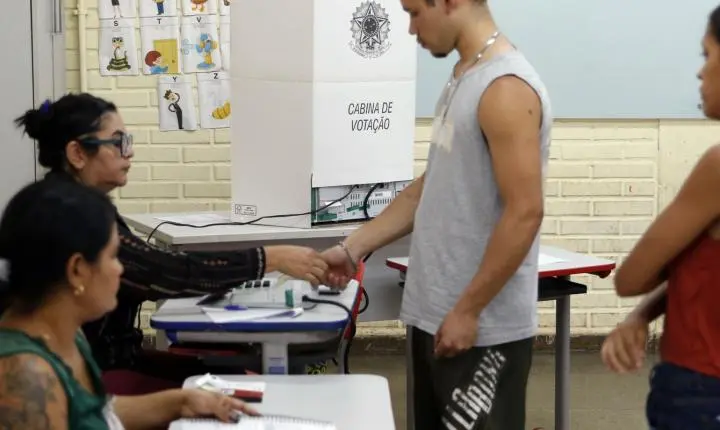 Eleitorado jovem encolhe 22% no Brasil com o envelhecimento populacional