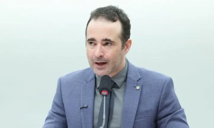 Auxilio mãe atípica no valor de r$ 600 é aprovado por comissão na câmara