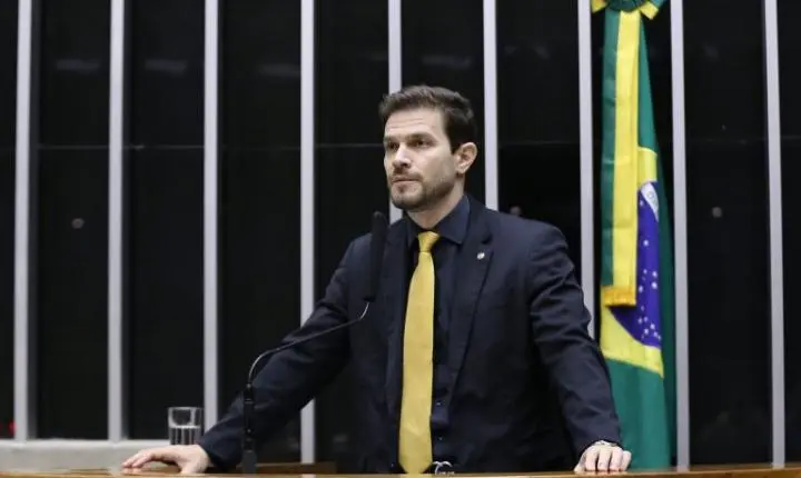 Comissão da Câmara aprova programa obrigatório de reeducação de agressores