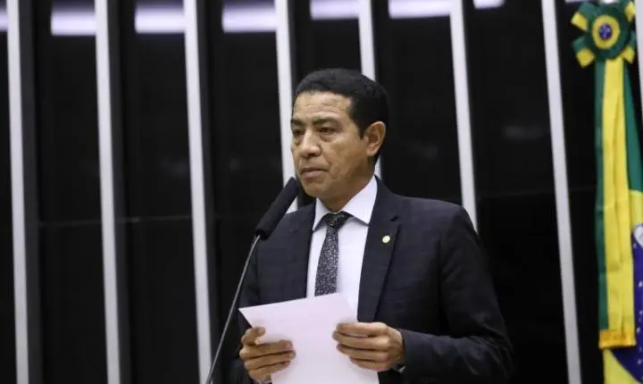Inclusão digital de pessoas idosas avança na câmara dos deputados