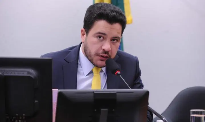 Comissão aprova ampliação do mecanismo de ajuste de carbono nas fronteiras
