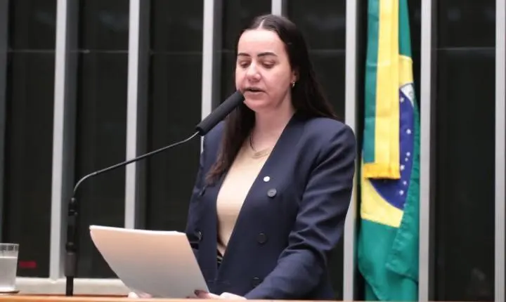 Comissão de educação aprova incentivo para estudantes no trabalho voluntário