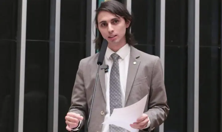 Comissão da Câmara dos Deputados aprova política de promoção da Língua Brasileira de Sinais