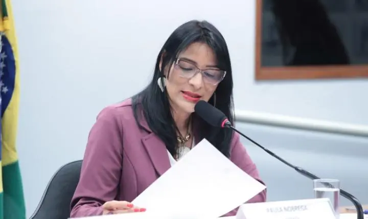 Comissão aprova projeto que reconhece o benzimento como patrimônio cultural