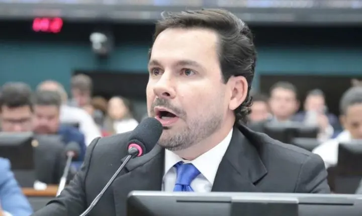 CCJ aprova o fim da taxa de fiscalização para telefonia celular