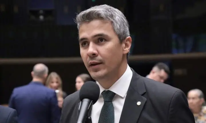 CCJ da Câmara aprova incentivos fiscais para contratação de pessoas com deficiência além das cotas