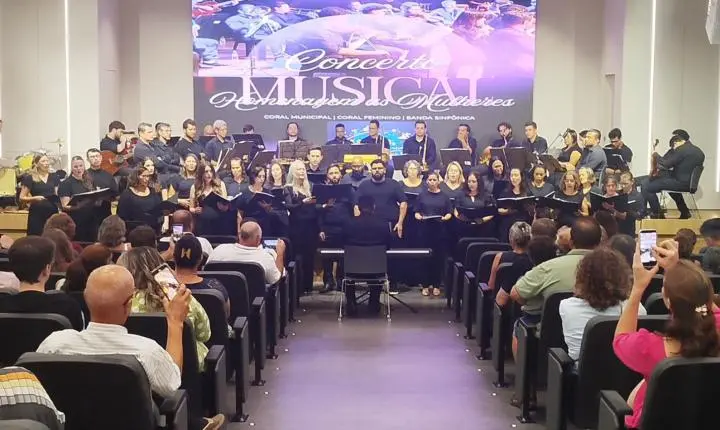Concerto Musical em homenagem às mulheres reúne grande público em Palotina