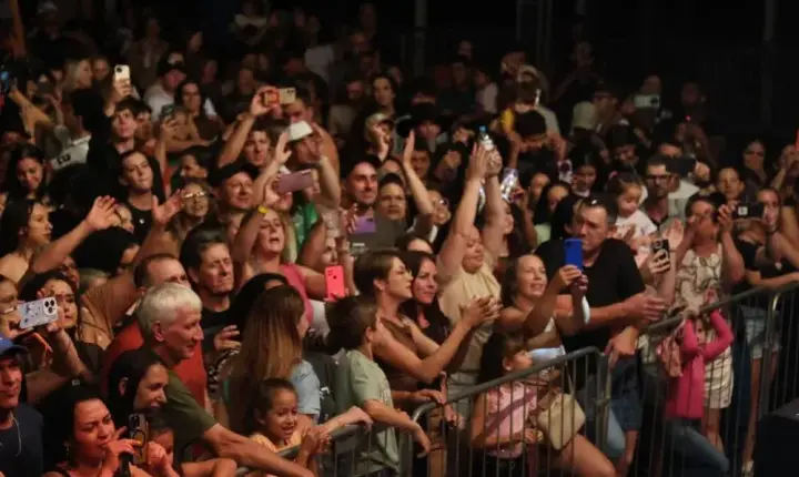 Corpo e Alma anima multidão e é destaque no segundo dia de Expo Rosa 2026