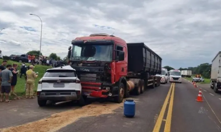 Criança de Toledo morre e mãe fica gravemente ferida em acidente na BR-277