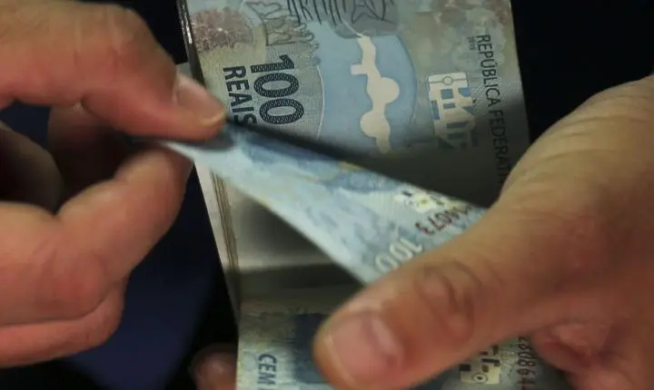 Programa Desenrola Adimplentes oferece crédito mais barato para informais