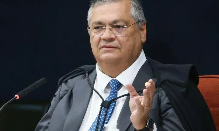 Flávio dino encerra ação de antonio tabet sobre post de nossa senhora