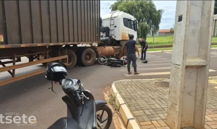 Duas pessoas ficam gravemente feridas em acidente entre moto e carreta em Palotina
