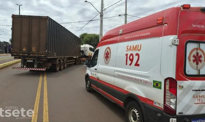Duas pessoas ficam gravemente feridas em acidente entre moto e carreta em Palotina