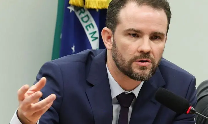 Alta da dívida pública decorre de juros e não de gastos, diz Durigan