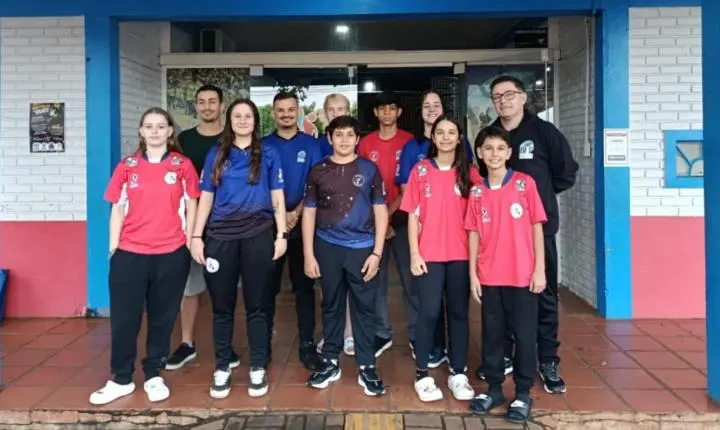 Equipe Palotina Badminton disputa etapa do Circuito Paranaense em Apucarana