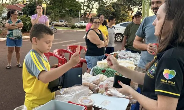 Escola Municipal Castro Alves encerra Mostra do projeto Finanças na Mochila