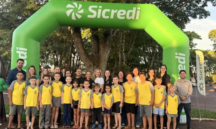 Escola Municipal Castro Alves encerra Mostra do projeto Finanças na Mochila