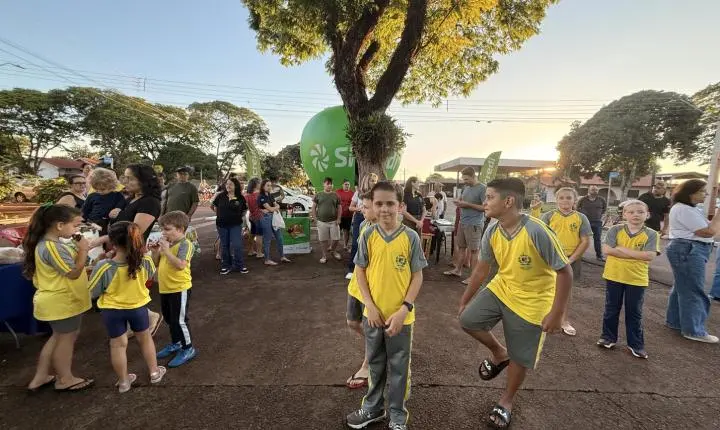 Escola Municipal Castro Alves encerra Mostra do projeto Finanças na Mochila