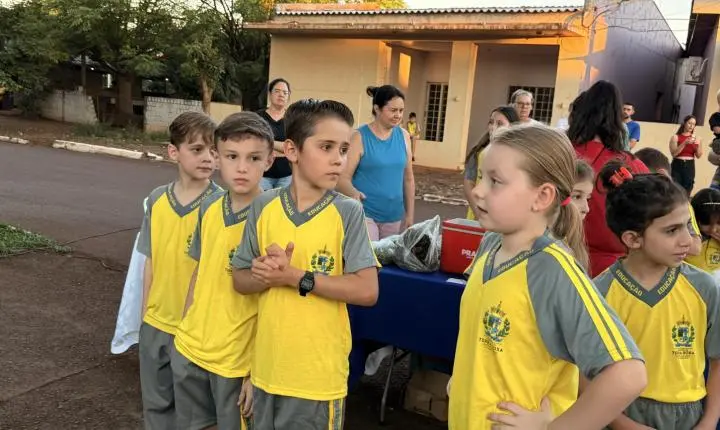 Escola Municipal Castro Alves encerra Mostra do projeto Finanças na Mochila