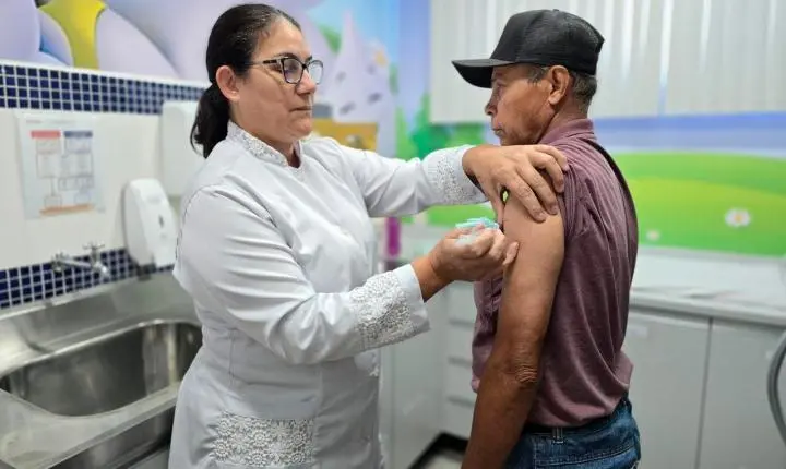 Estado vacina 597 mil pessoas contra gripe e reforça convocação de grupos prioritários