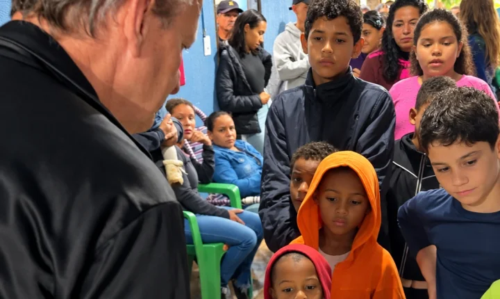 Festa do Dia das Crianças reúne comunidade há 22 anos com apoio de voluntários e patrocinadores