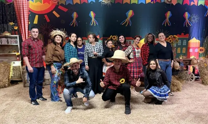 Festa Julina da Melhor Idade reúne idosos em noite de integração, dança e celebração em Terra Roxa