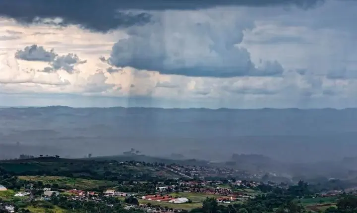 Fim de semana será de chuva na faixa Oeste do Paraná, prevê o Simepar