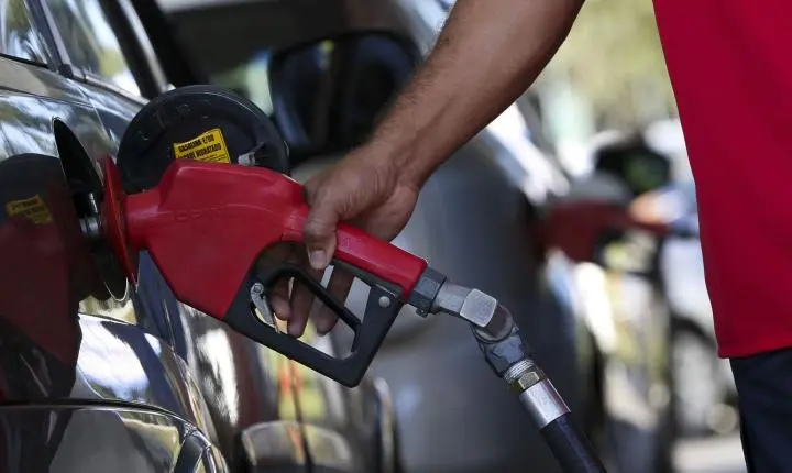 Reunião sobre aumento de etanol na gasolina para 32% é adiada pelo governo
