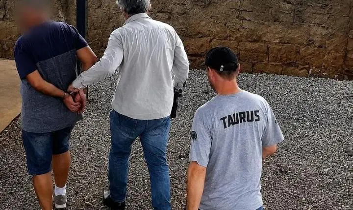 Homem segue ex-namorada, espera do lado de fora de comércio e acaba preso em Palotina