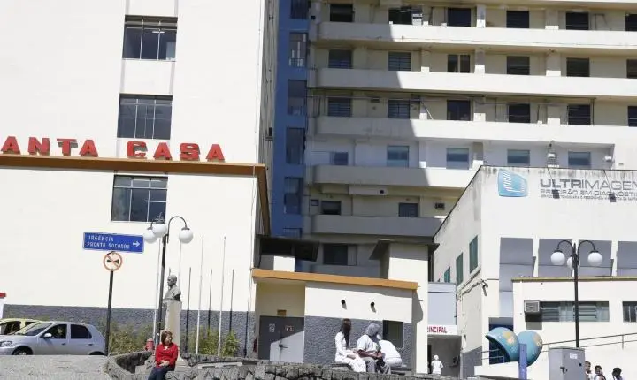 Nova lei sancionada autoriza o uso do FGTS para hospitais filantrópicos até 2030