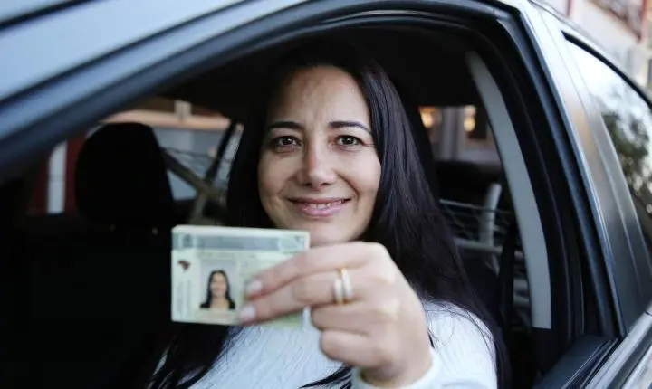Mais de 270 paranaenses já conquistaram a habilitação pelo programa CNH Social
