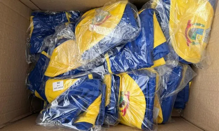 Maripá amplia investimentos na educação e entrega mais de 500 kits de uniformes escolares para alunos da rede municipal