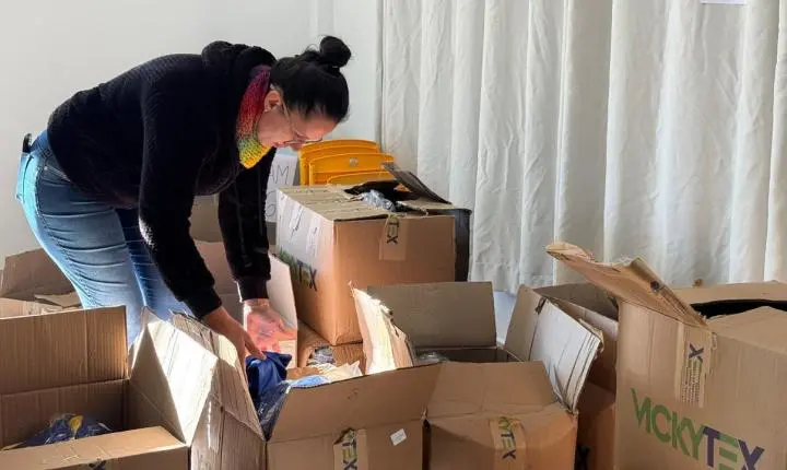 Maripá amplia investimentos na educação e entrega mais de 500 kits de uniformes escolares para alunos da rede municipal