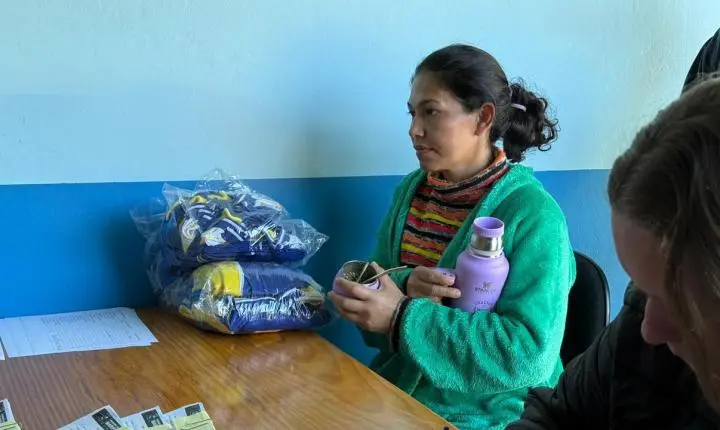 Maripá amplia investimentos na educação e entrega mais de 500 kits de uniformes escolares para alunos da rede municipal