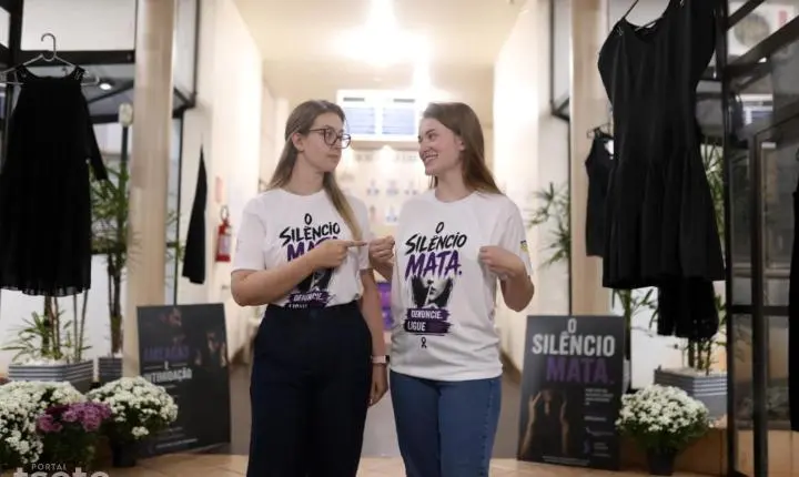 Maripá promove ação de conscientização contra a violência à mulher mesmo com chuva